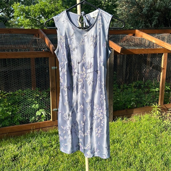 579 Dresses & Skirts - EUC 5•7•9 Lavender Satin Dress • Size 3 Juniors